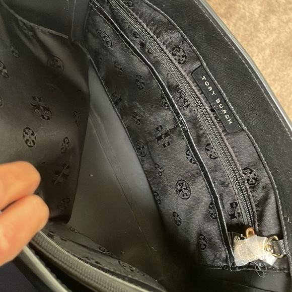 Tory Burch Black York Saffiano Leather Purse - Picture 6 of 6